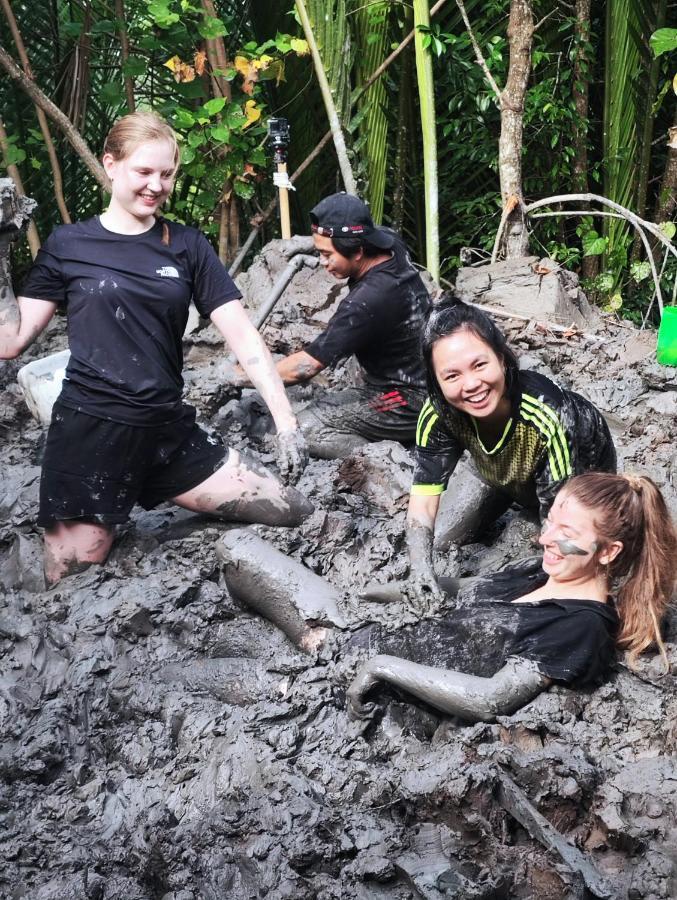 Ba Ngoai Homestay Cà Mau Exterior foto